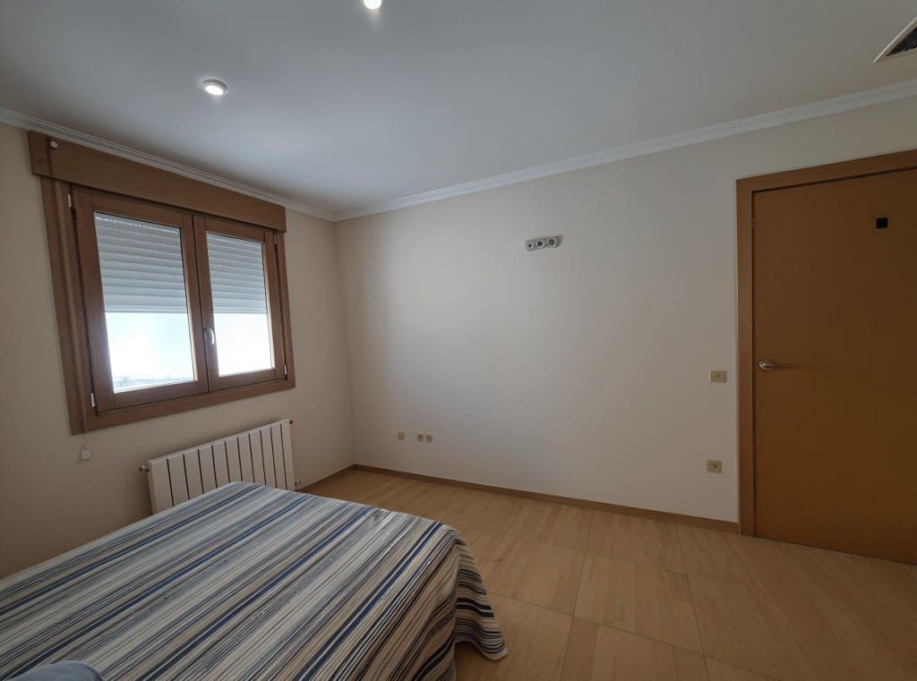 4 bedroom Penthouse for sale in Beniganim - € 185,000 (Ref: 9738435)