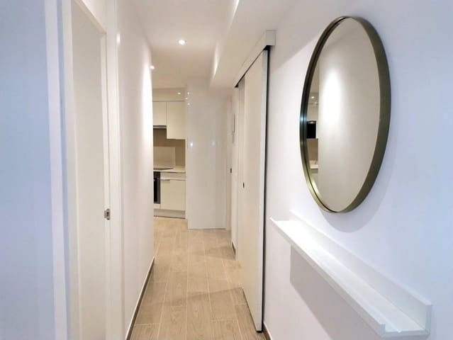 Apartamento de 2 habitaciones en Santiago de Compostela en alquiler - 800 € (Ref: 9738438)