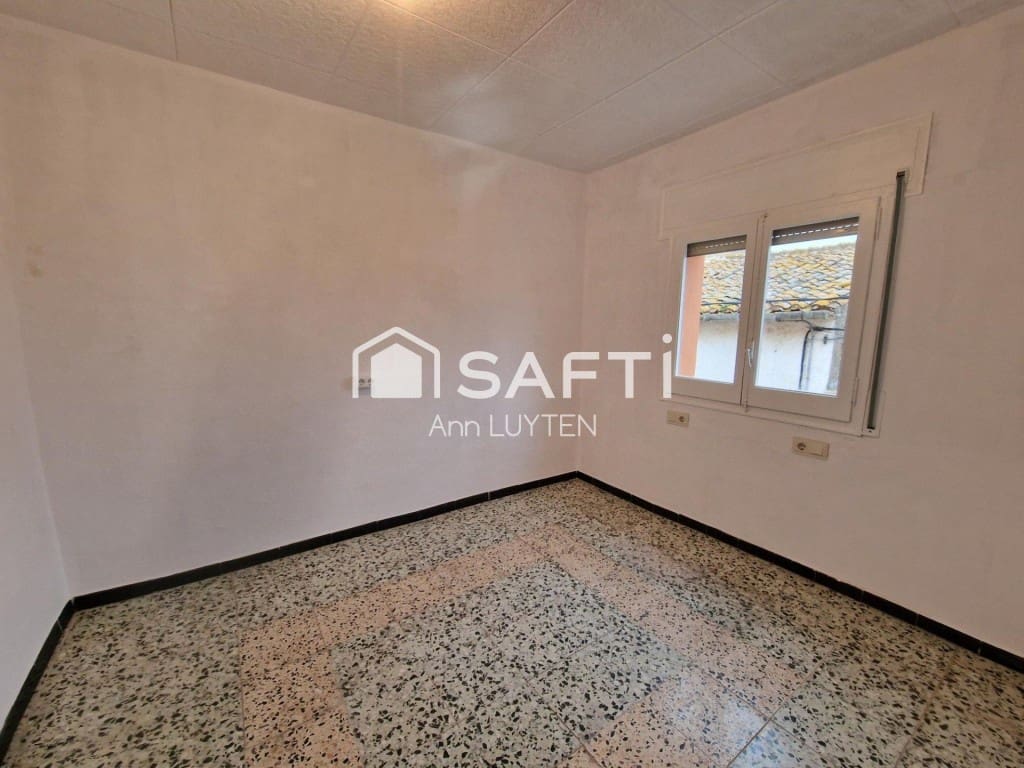 Chalet de 4 habitaciones en Palau-saverdera en venta con garaje - 229.000 € (Ref: 9738439)