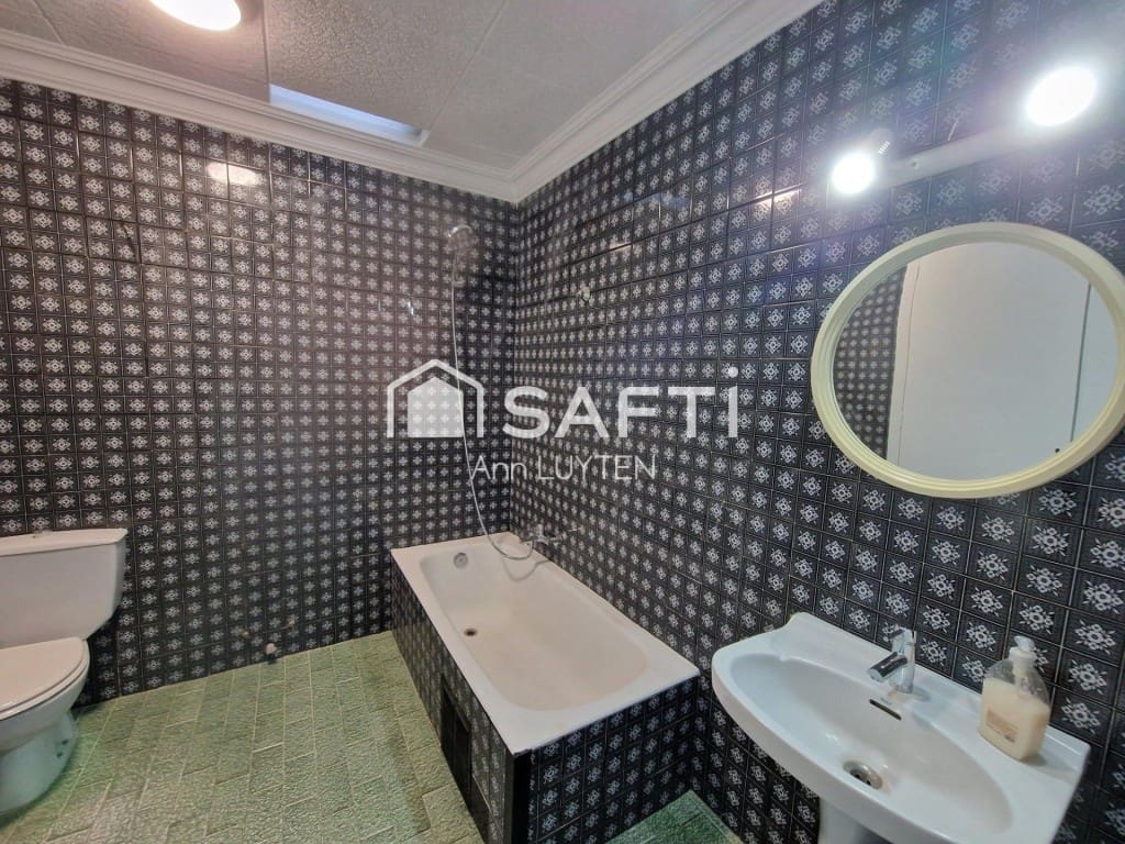 Chalet de 4 habitaciones en Palau-saverdera en venta con garaje - 229.000 € (Ref: 9738439)