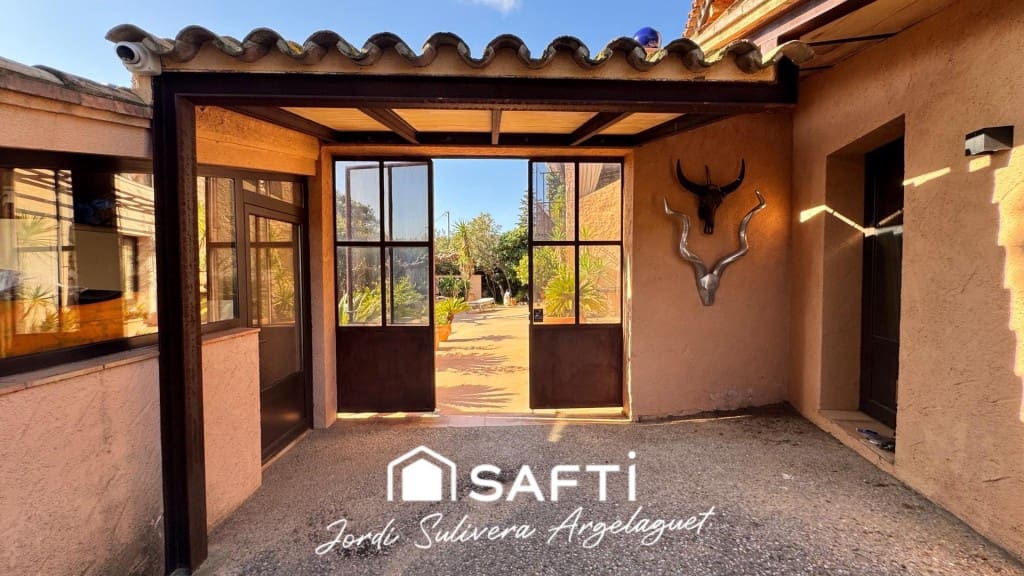 3 chambre Villa/Maison à vendre à Cantallops avec piscine - 980 000 € (Ref: 9738440)