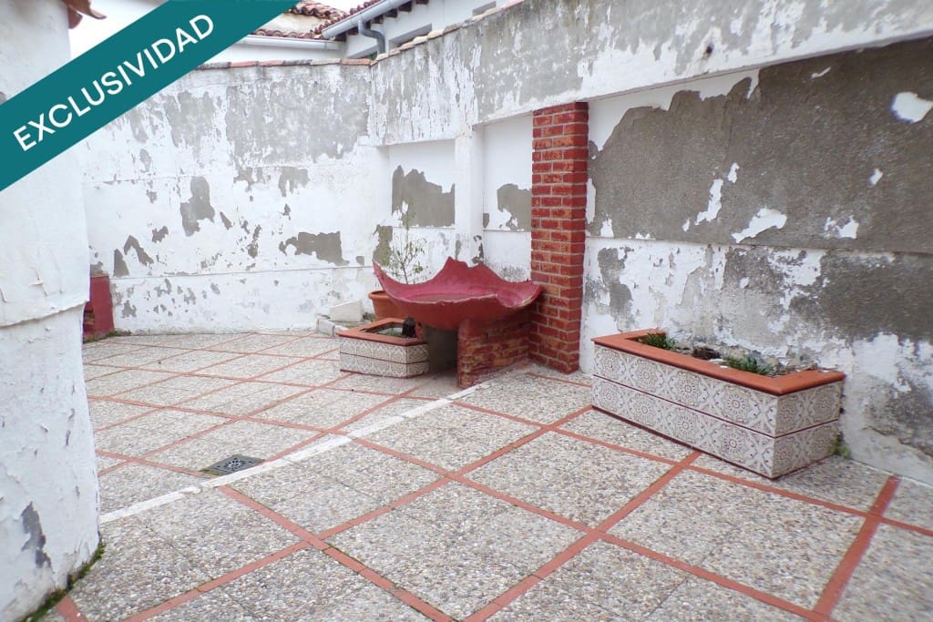 4 bedroom Villa for sale in Chinchon - € 116,000 (Ref: 9738441)