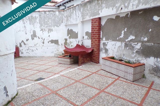 Chalet de 4 habitaciones en Chinchón en venta - 116.000 € (Ref: 9738441)