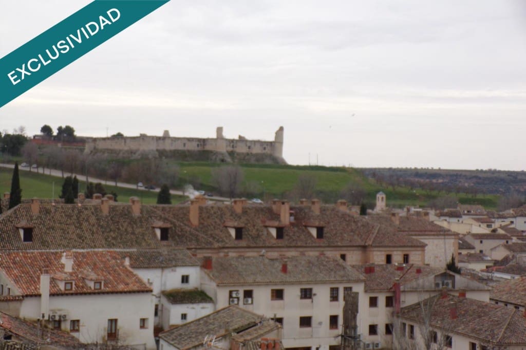 4 bedroom Villa for sale in Chinchon - € 116,000 (Ref: 9738441)