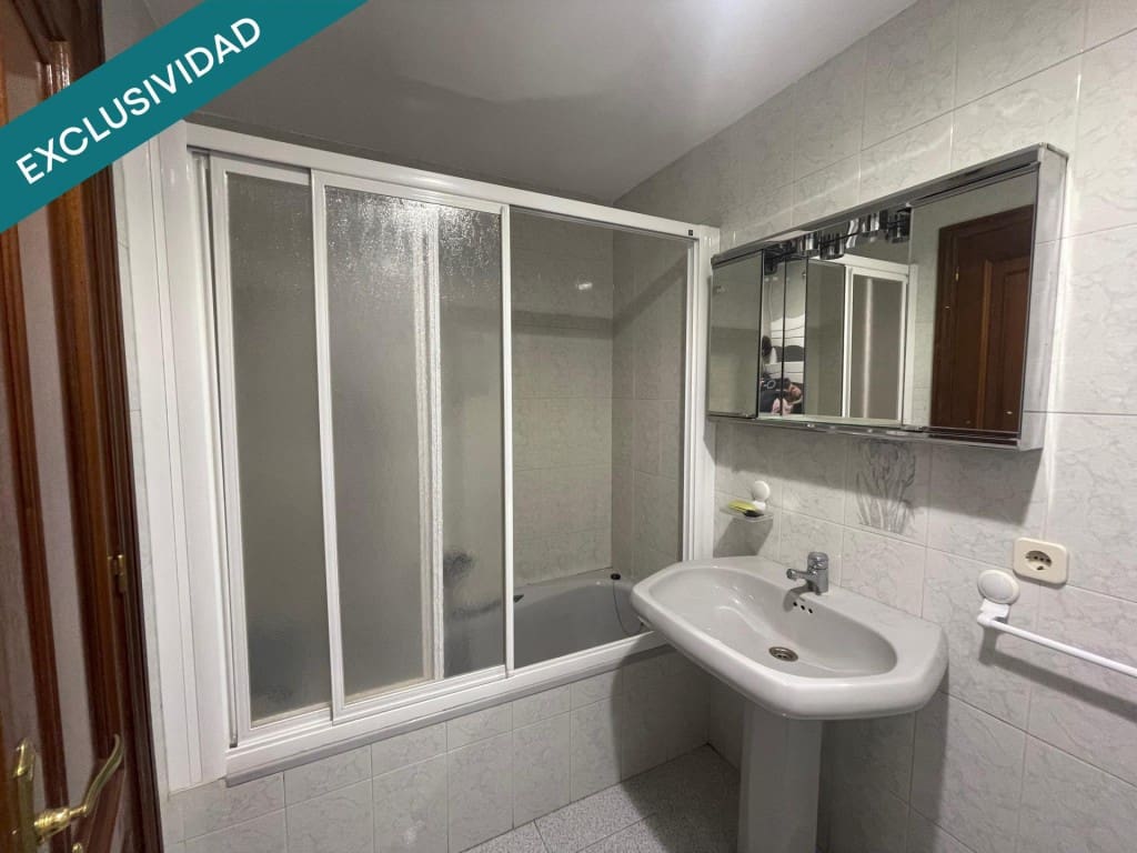 3 bedroom Apartment for sale in Vega de Espinareda - € 53,000 (Ref: 9738442)