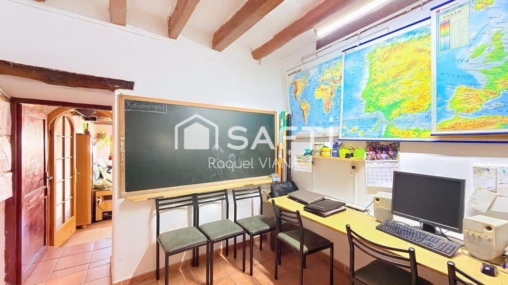 7 soverom Rekkehus til salgs i Piera - € 230 000 (Ref: 9738444)