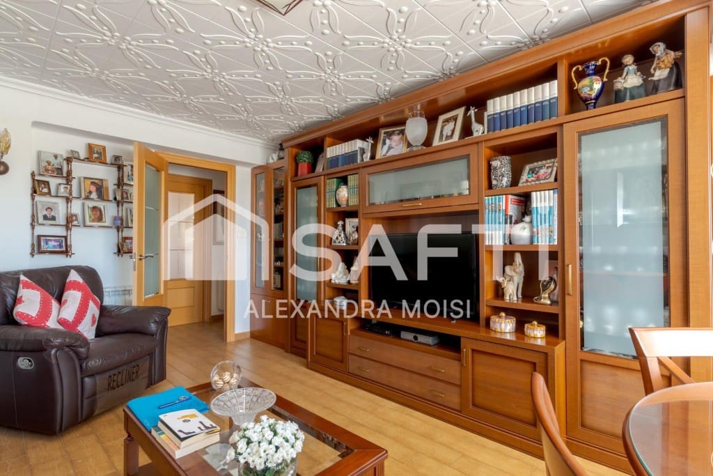 3 bedroom Apartment for sale in Castello de la Plana - € 159,000 (Ref: 9738446)