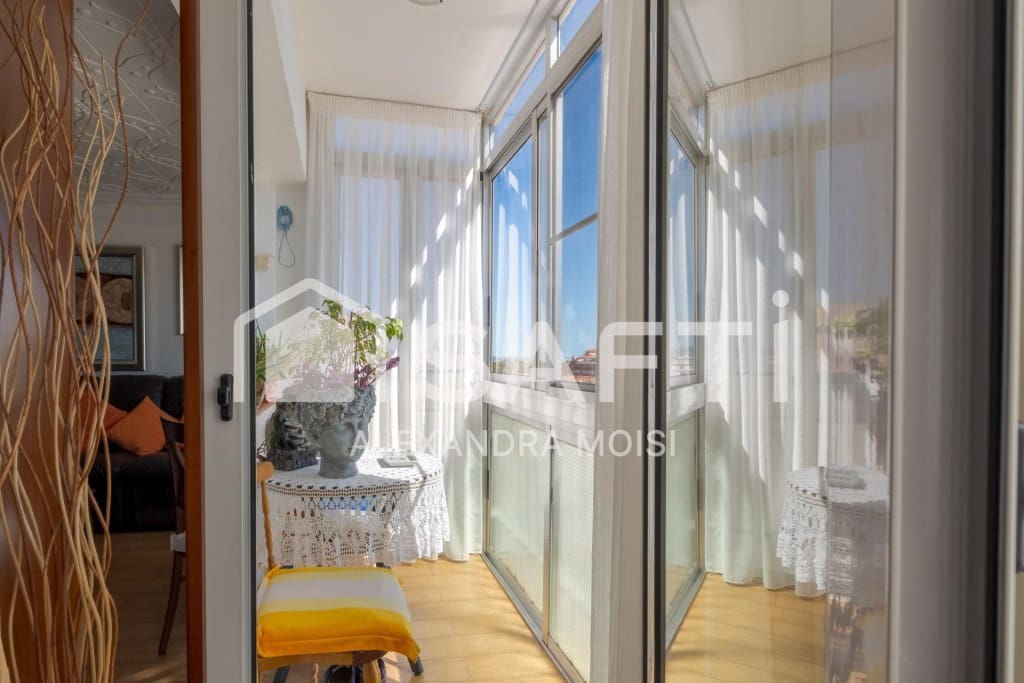 3 bedroom Apartment for sale in Castello de la Plana - € 159,000 (Ref: 9738446)