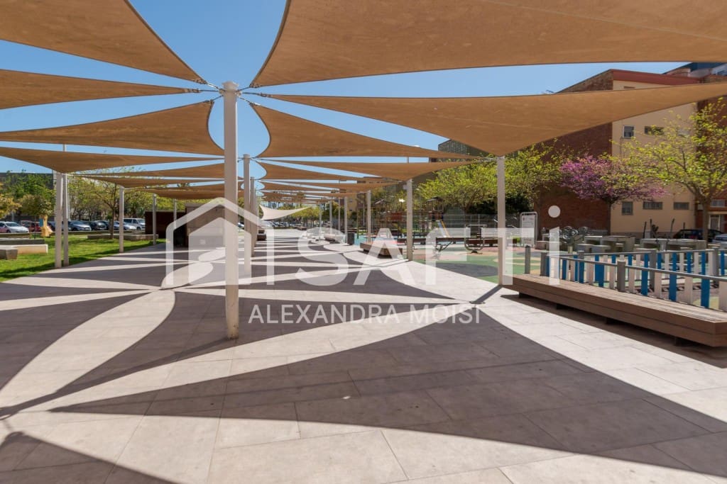 3 bedroom Apartment for sale in Castello de la Plana - € 159,000 (Ref: 9738446)