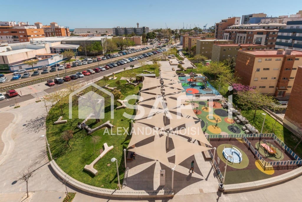 3 bedroom Apartment for sale in Castello de la Plana - € 159,000 (Ref: 9738446)