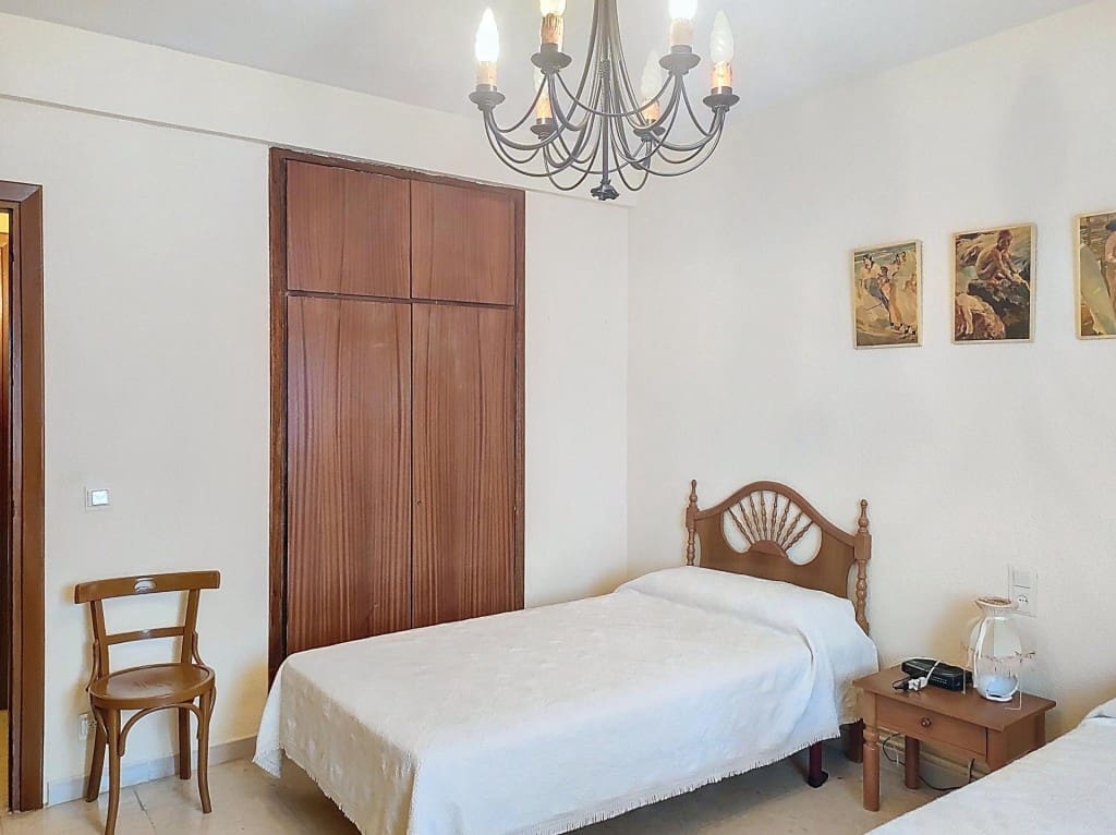 3 bedroom Finca/Country House for sale in Picon with pool garage - € 166,000 (Ref: 9741652)