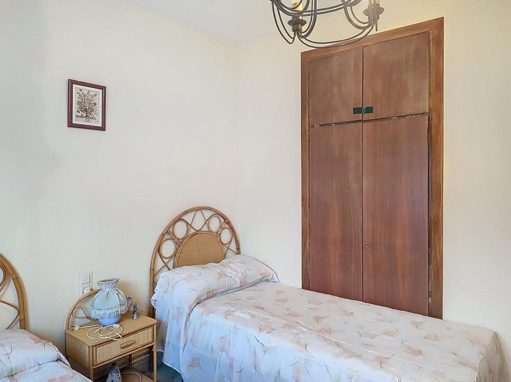 3 bedroom Finca/Country House for sale in Picon with pool garage - € 166,000 (Ref: 9741652)