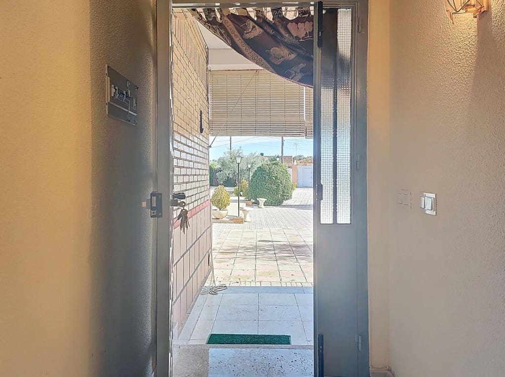 3 bedroom Finca/Country House for sale in Picon with pool garage - € 166,000 (Ref: 9741652)