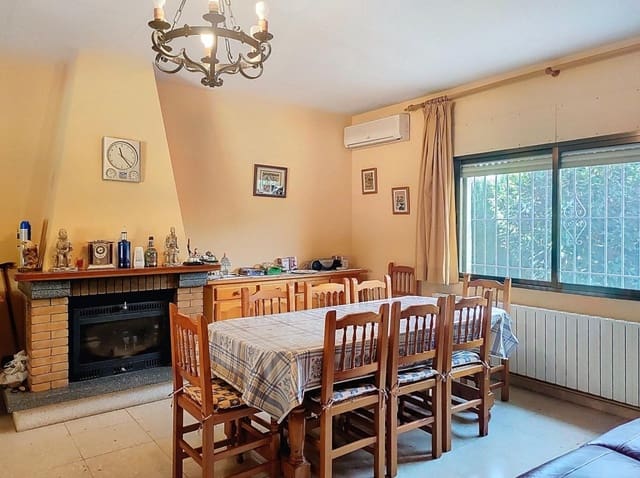 3 bedroom Finca/Country House for sale in Picón with pool garage - € 166,000 (Ref: 9741652)