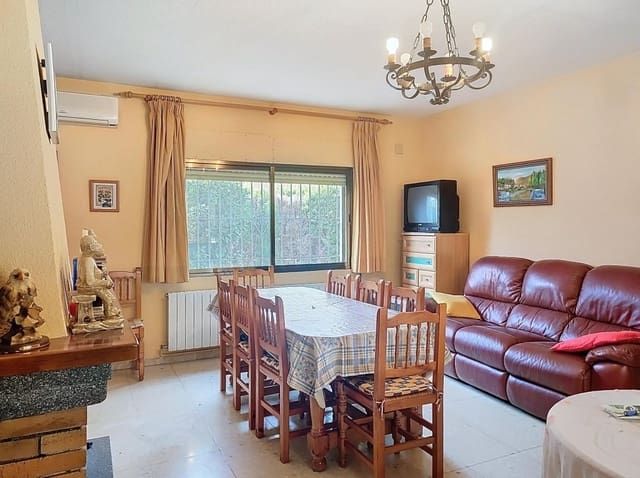 3 bedroom Finca/Country House for sale in Picón with pool garage - € 166,000 (Ref: 9741652)