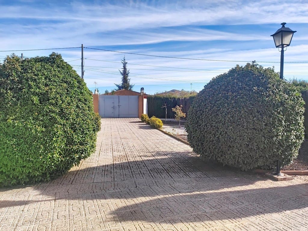 3 bedroom Finca/Country House for sale in Picon with pool garage - € 166,000 (Ref: 9741652)