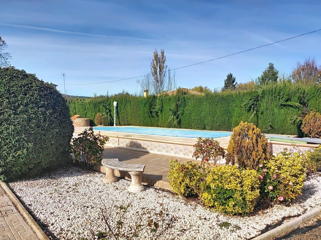 3 bedroom Finca/Country House for sale in Picon with pool garage - € 166,000 (Ref: 9741652)