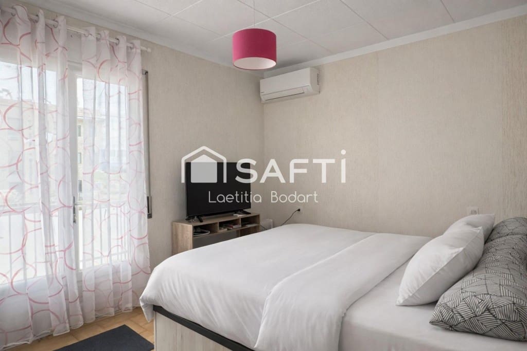 3 makuuhuone Kattohuoneisto myytävänä paikassa Empuriabrava - 159 000 € (Ref: 9741653)