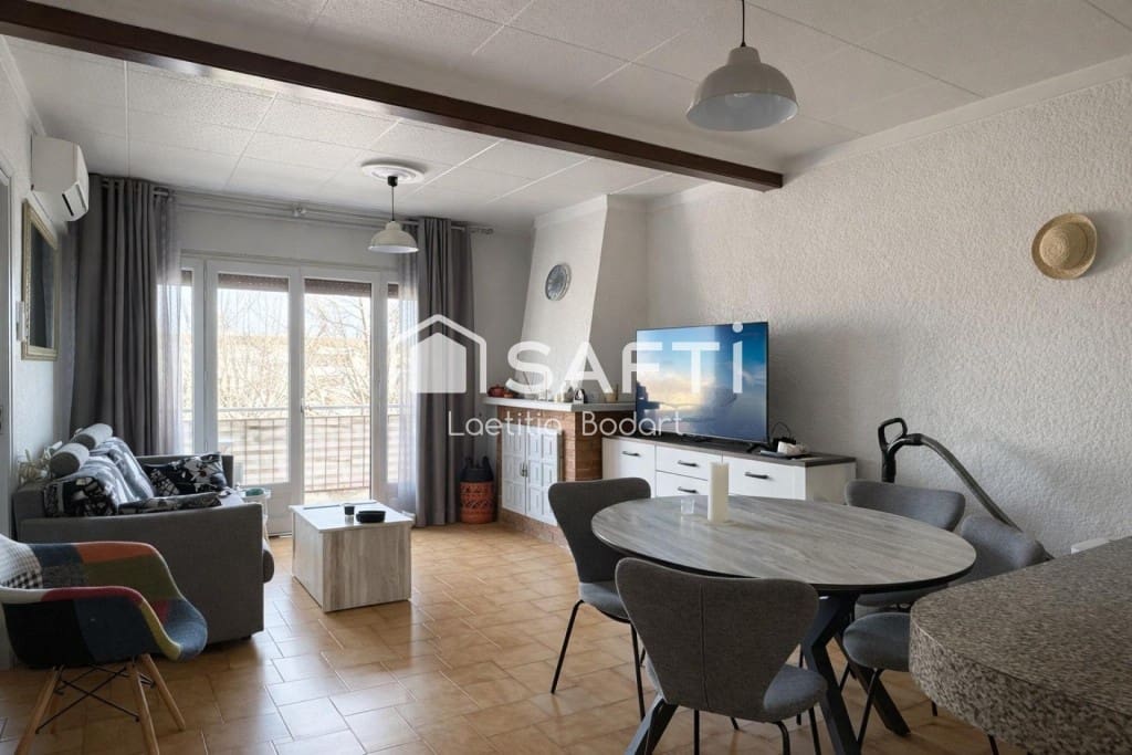 3 makuuhuone Kattohuoneisto myytävänä paikassa Empuriabrava - 159 000 € (Ref: 9741653)