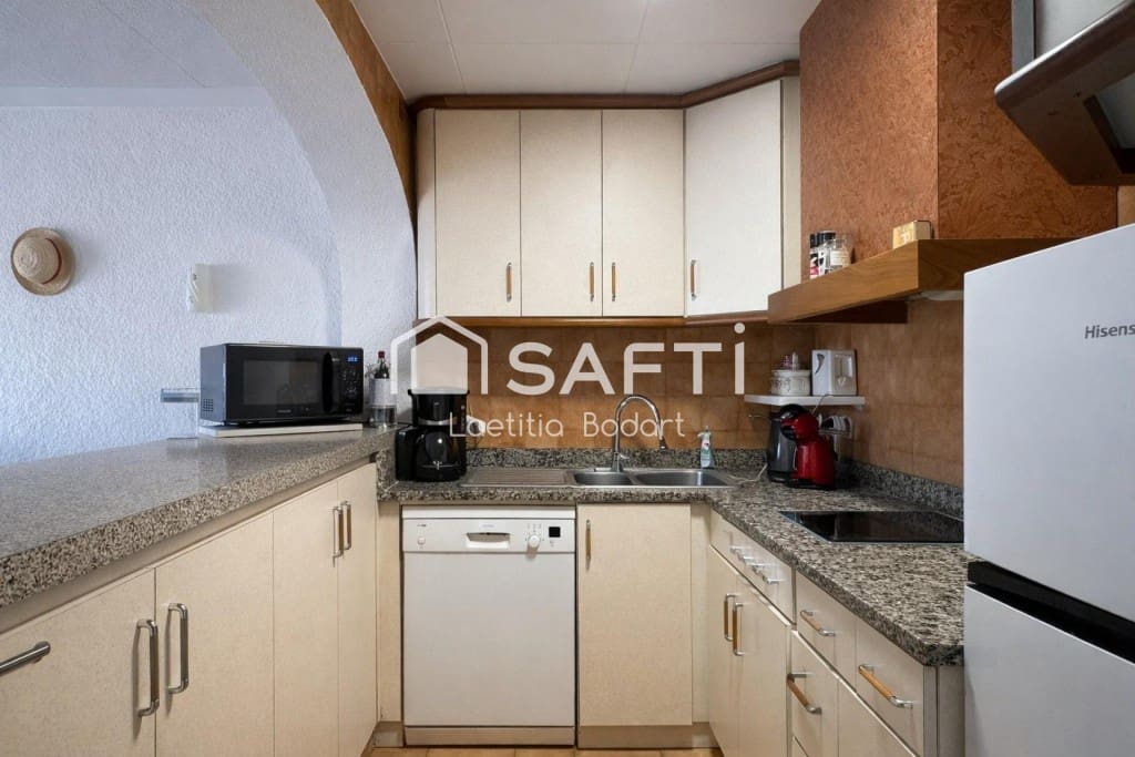 3 makuuhuone Kattohuoneisto myytävänä paikassa Empuriabrava - 159 000 € (Ref: 9741653)