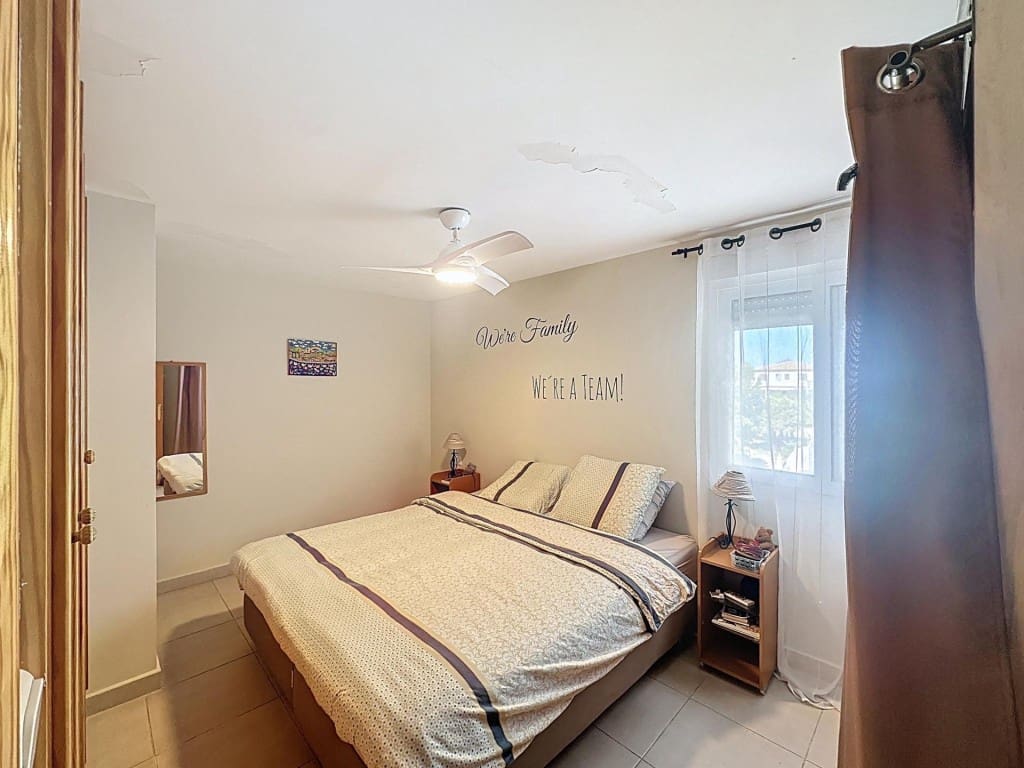 Apartamento de 3 habitaciones en Oliva en venta - 260.000 € (Ref: 9741654)