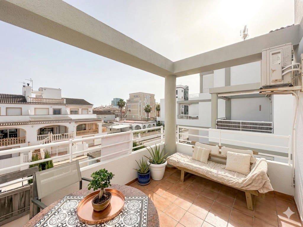 Apartamento de 3 habitaciones en Oliva en venta - 260.000 € (Ref: 9741654)