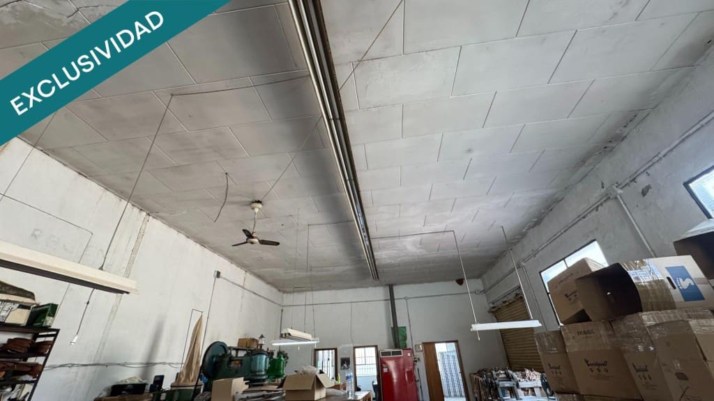 Komercyjne na sprzedaż w Elda z garażem - 94 900 € (Ref: 9741655)