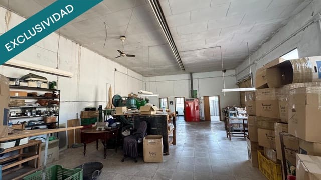 Commerciale in vendita in Elda con garage - 94.900 € (Rif: 9741655)