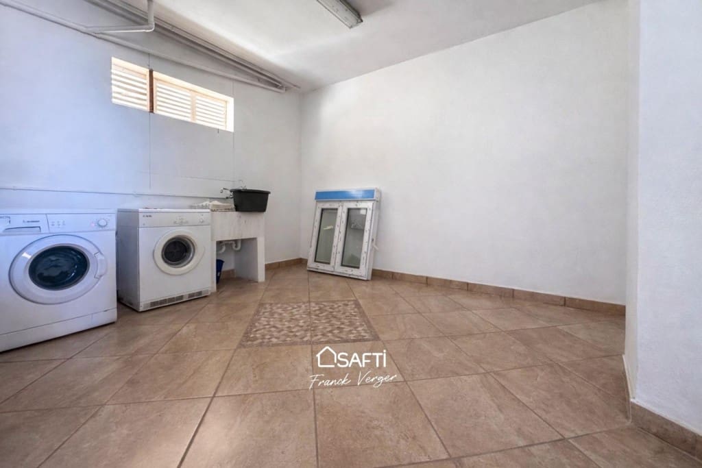 2 bedroom Villa for sale in Monte Pego with pool garage - € 430,000 (Ref: 9741657)