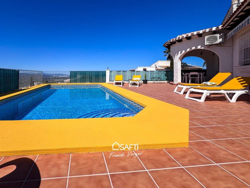 2 bedroom Villa for sale in Monte Pego with pool garage - € 430,000 (Ref: 9741657)