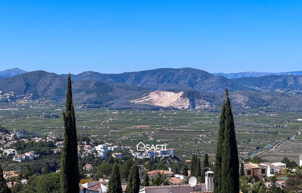 2 bedroom Villa for sale in Monte Pego with pool garage - € 430,000 (Ref: 9741657)