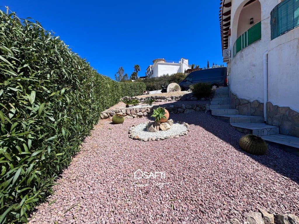 2 bedroom Villa for sale in Monte Pego with pool garage - € 430,000 (Ref: 9741657)