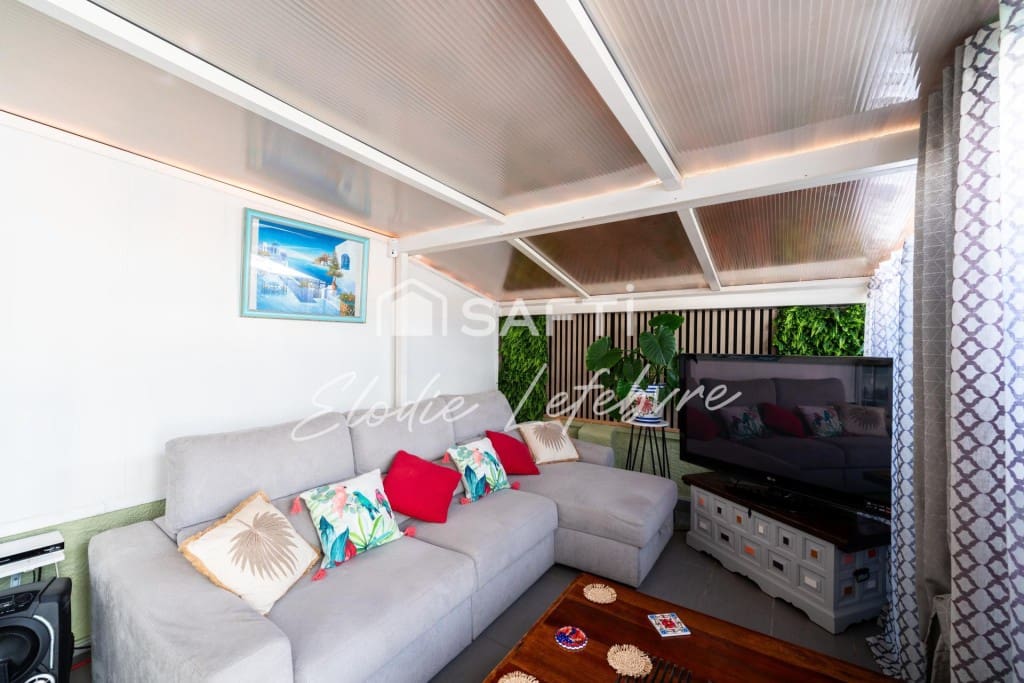 3 Zimmer Villa zu verkaufen in Empuriabrava - 368.000 € (Ref: 9744110)