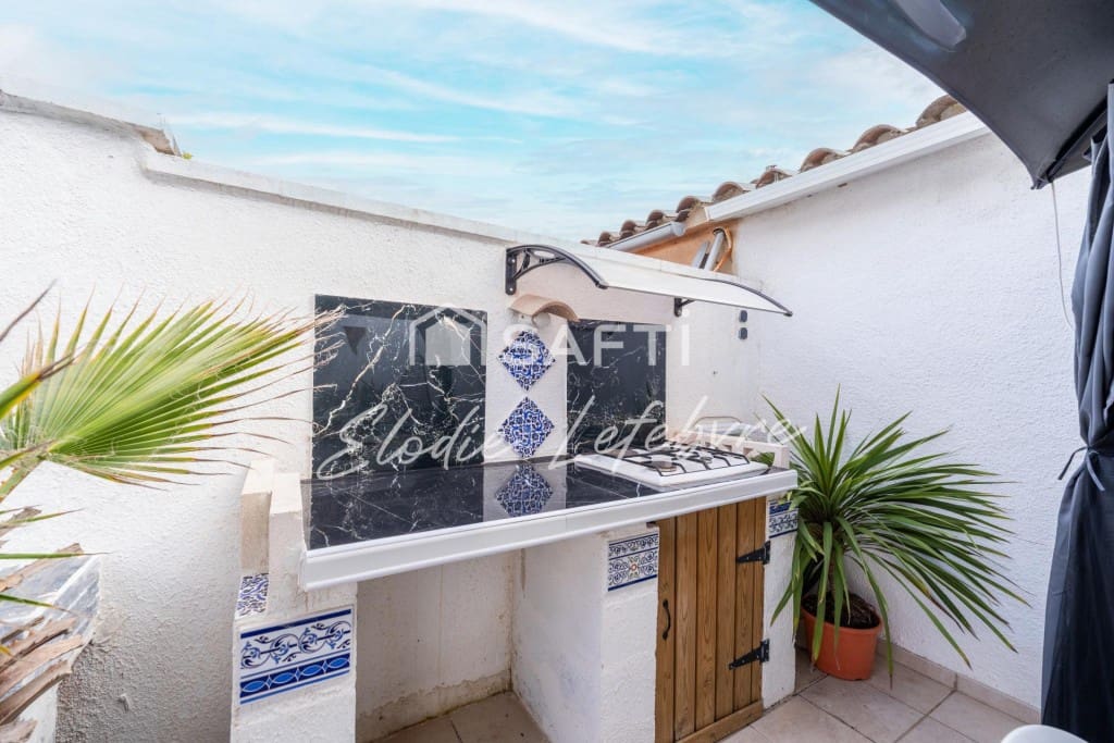 3 Zimmer Villa zu verkaufen in Empuriabrava - 368.000 € (Ref: 9744110)