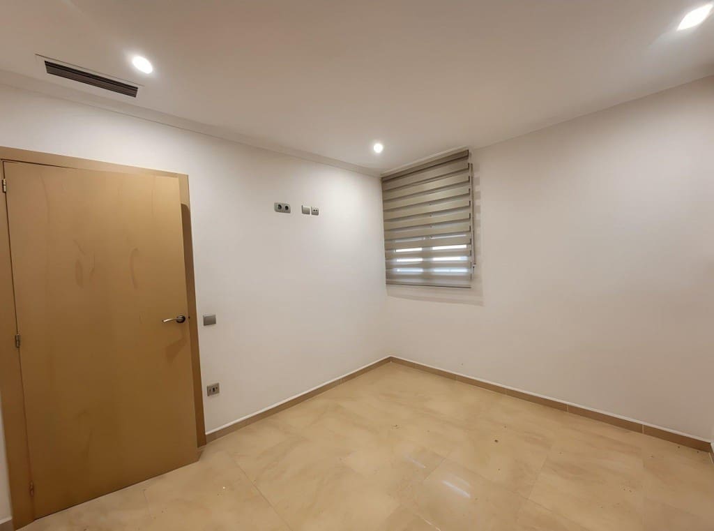 4 bedroom Apartment for sale in Beniganim - € 165,000 (Ref: 9747767)