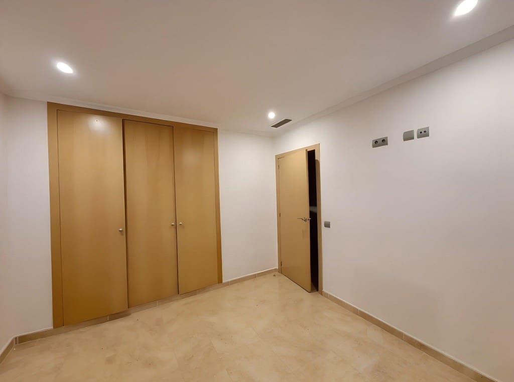 4 bedroom Apartment for sale in Beniganim - € 165,000 (Ref: 9747767)