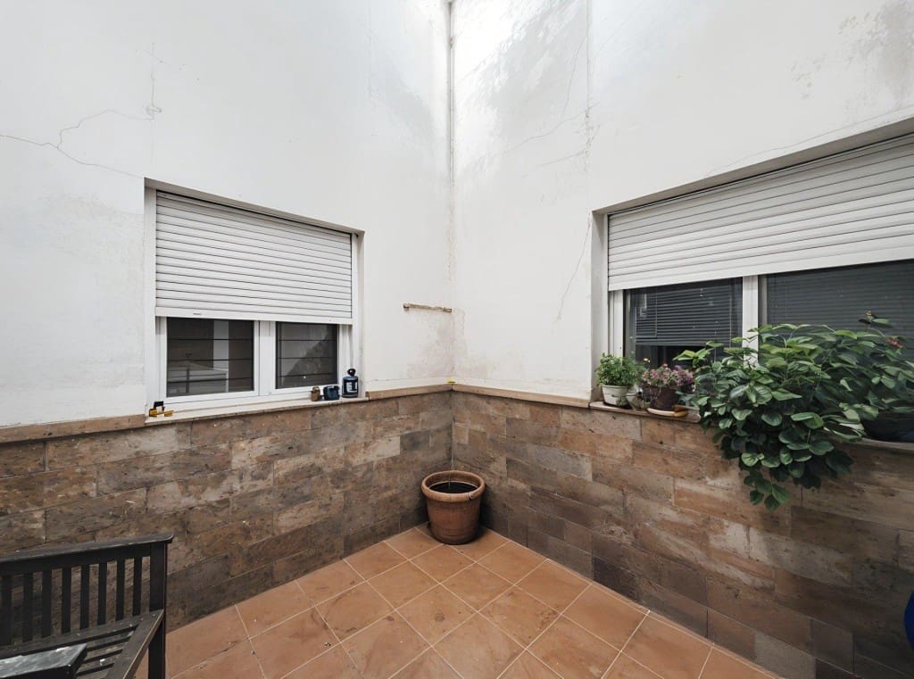 4 bedroom Apartment for sale in Beniganim - € 165,000 (Ref: 9747767)