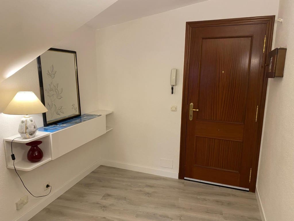 1 soverom Penthouse til salgs i Villaquilambre - € 112 000 (Ref: 9747769)