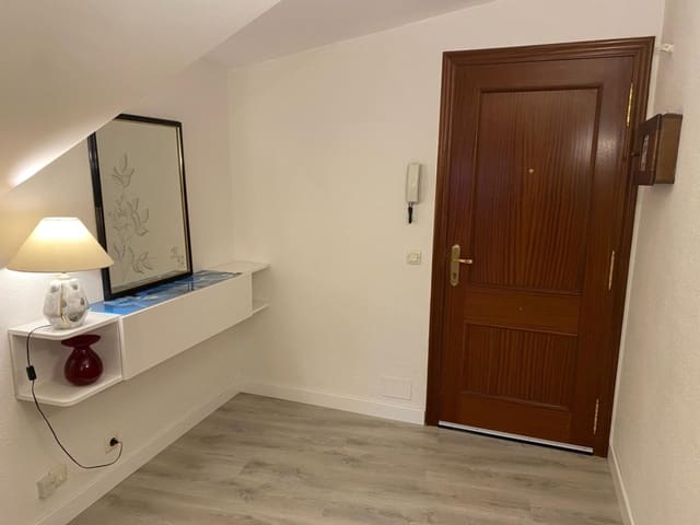 1 soverom Penthouse til salgs i Villaquilambre - € 112 000 (Ref: 9747769)