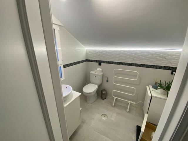 1 soverom Penthouse til salgs i Villaquilambre - € 112 000 (Ref: 9747769)