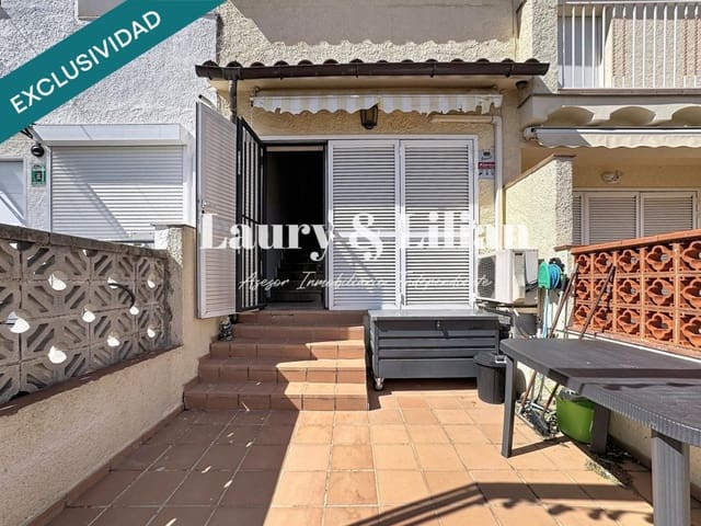 2 bedroom Terraced Villa for sale in Empuriabrava, Castelló d'Empúries - € 195,000 (Ref: 9751867)