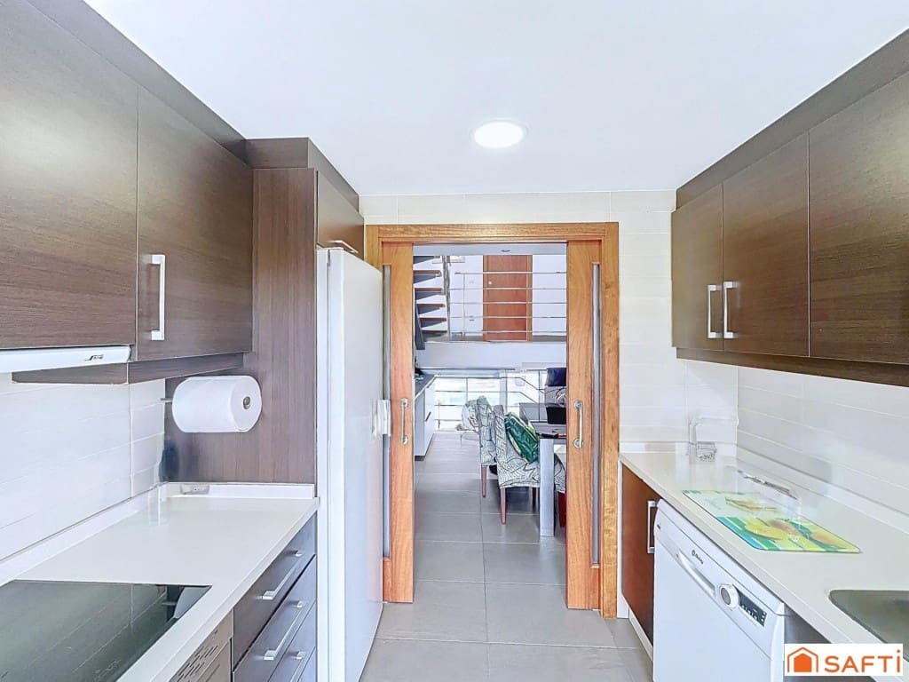 3 soveværelse Rækkehus til salg i Daimus med swimmingpool - € 395.000 (Ref: 9751869)