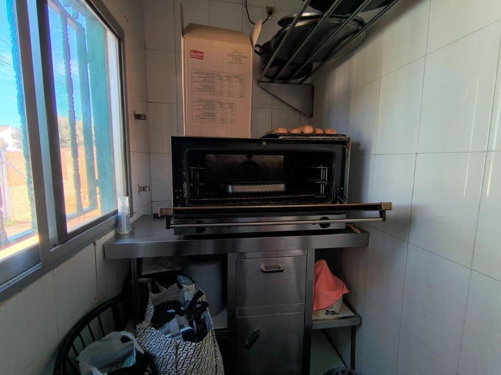 5 bedroom Villa for sale in Trijueque - € 495,000 (Ref: 9751870)