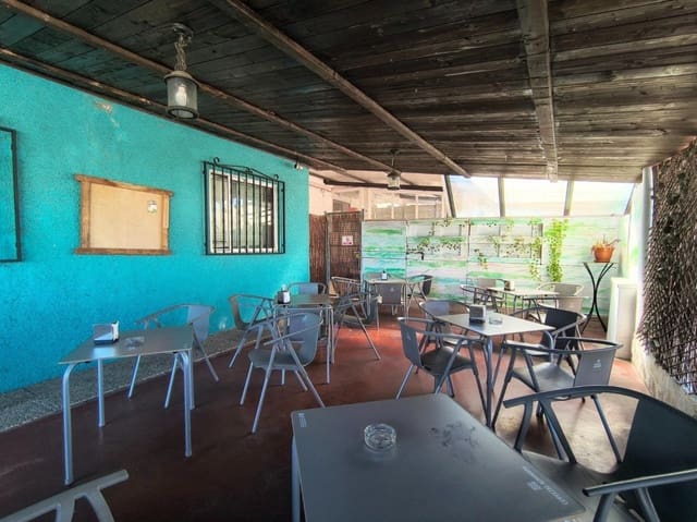 5 bedroom Villa for sale in La Beltraneja, Trijueque - € 495,000 (Ref: 9751870)