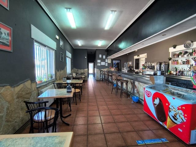 5 bedroom Villa for sale in La Beltraneja, Trijueque - € 495,000 (Ref: 9751870)