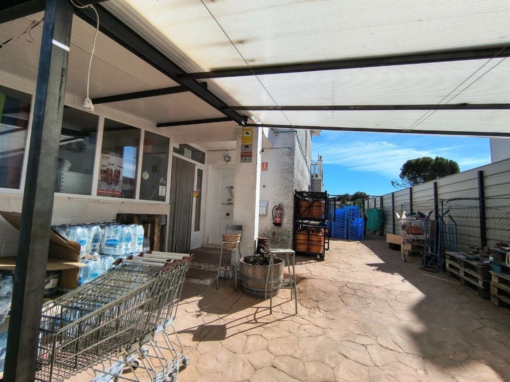 5 bedroom Villa for sale in Trijueque - € 495,000 (Ref: 9751870)