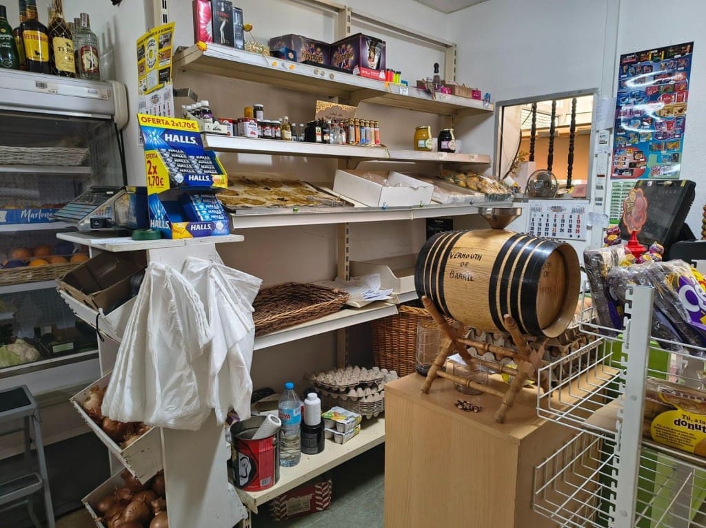 5 bedroom Villa for sale in Trijueque - € 495,000 (Ref: 9751870)