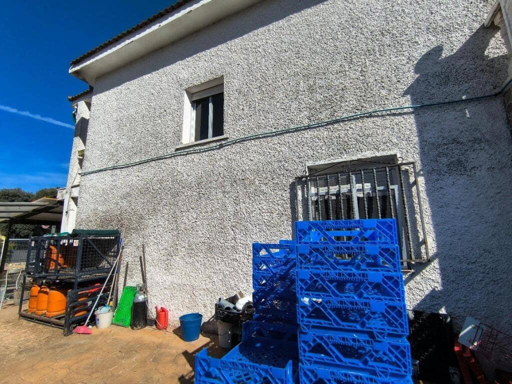 5 bedroom Villa for sale in Trijueque - € 495,000 (Ref: 9751870)
