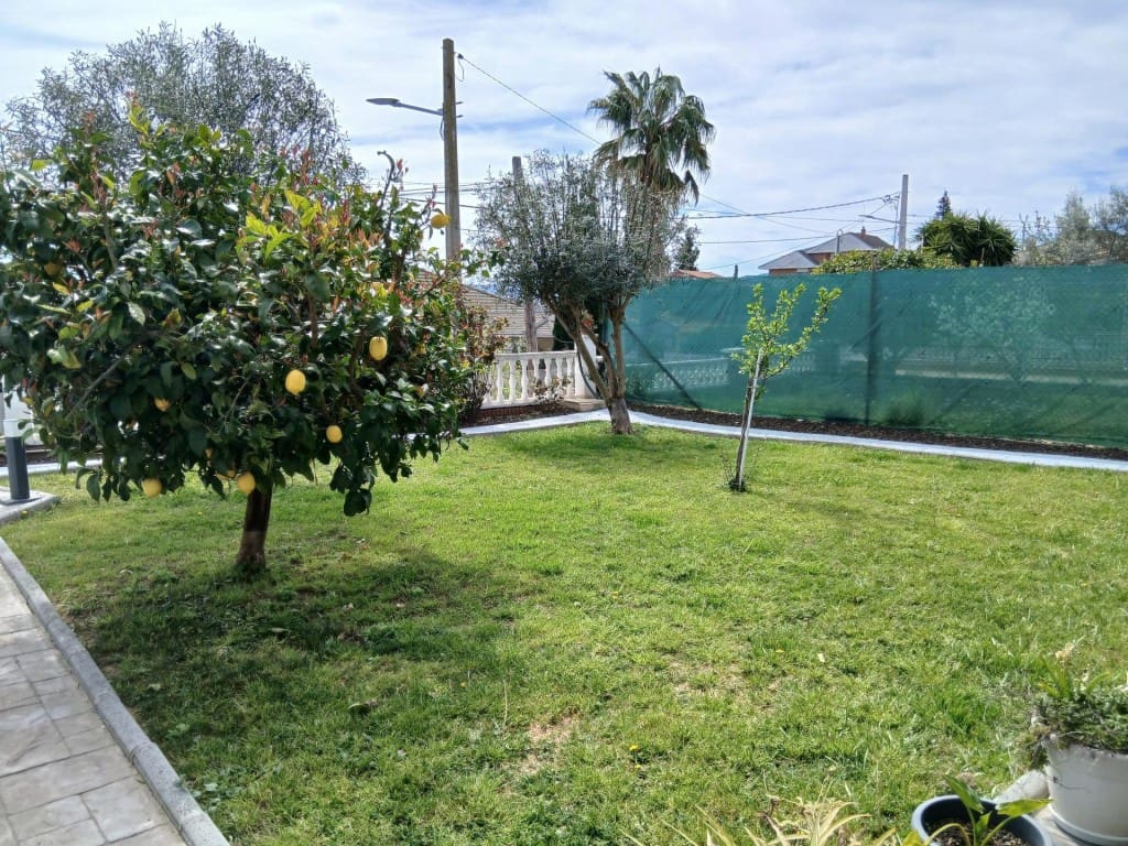 5 sypialnia Willa na sprzedaż w Castellbisbal z basenem garażem - 595 000 € (Ref: 9751872)