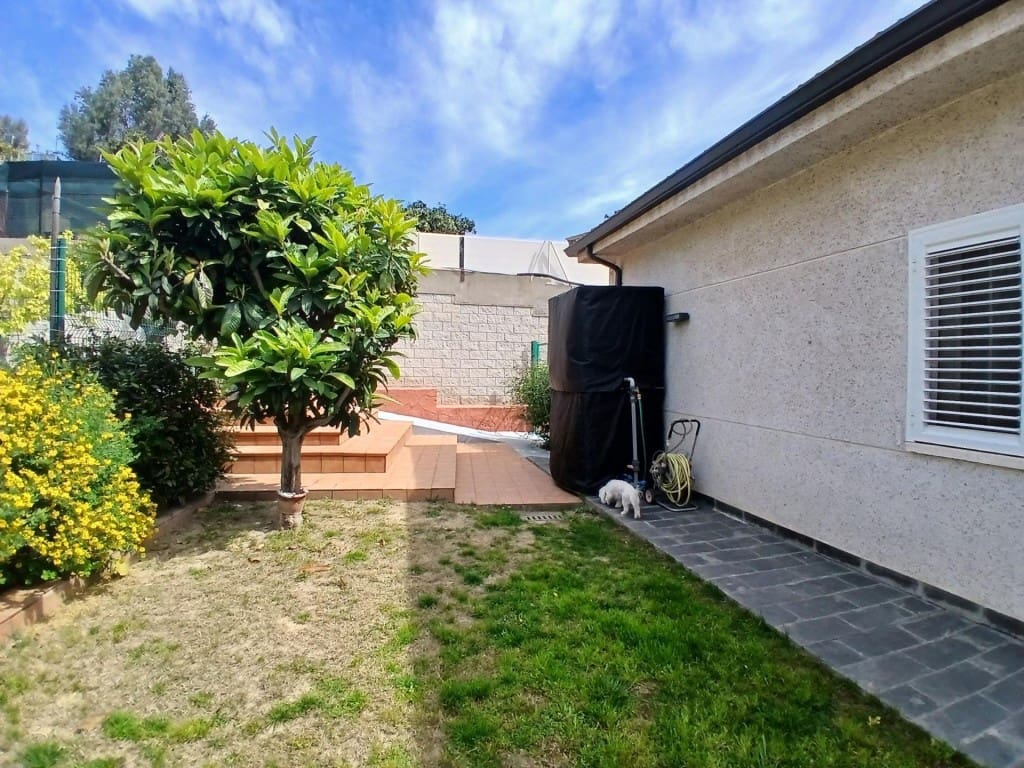 5 sypialnia Willa na sprzedaż w Castellbisbal z basenem garażem - 595 000 € (Ref: 9751872)